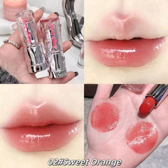 ہلکی اور موئسچرائزنگ لپ اسٹک