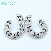 ikira_jewelry_earrings_silver_and_black_flower_stud_earrings_balck_1