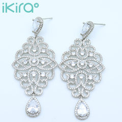 ikira_jewelry_earrings_silver_diamond_studded_earrings_silver_1