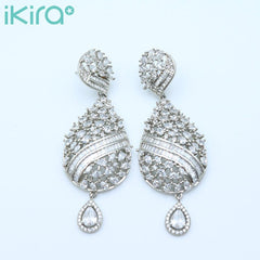ikira_jewelry_earrings_silver_tear_shaped_diamond_stud_earrings_silver_1