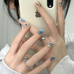 Blue Cat Eye Nail Art
