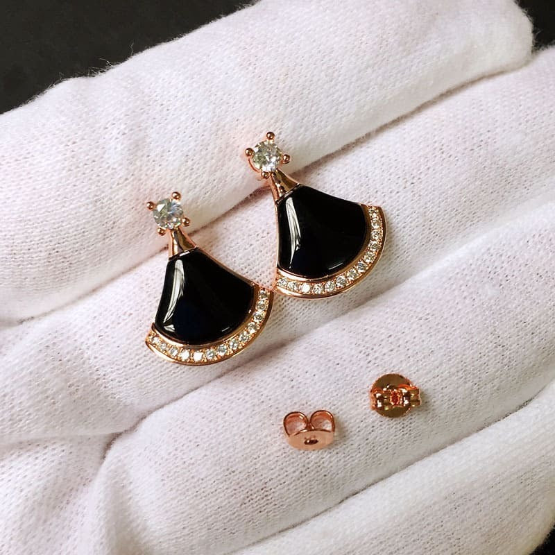 Elegant Fan-Shaped Drop Earrings