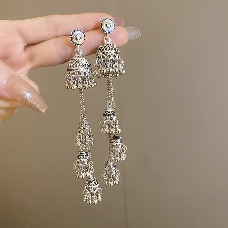 ikira_Jewelry_Earrings_Metallic wind chime tassel earrings_Silver bell
