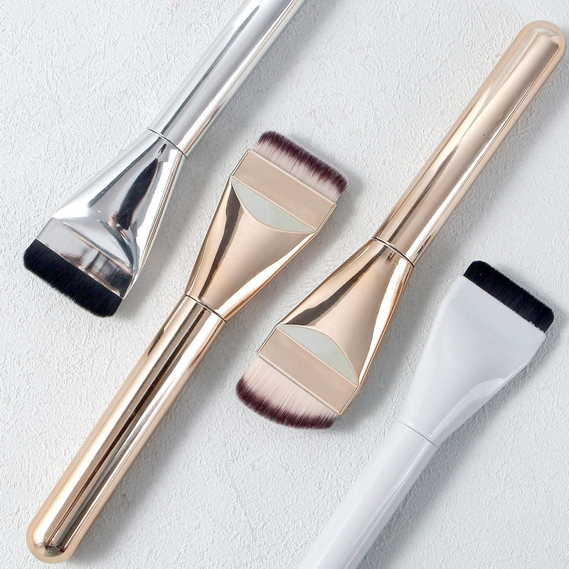 Straight foundation make-up brush