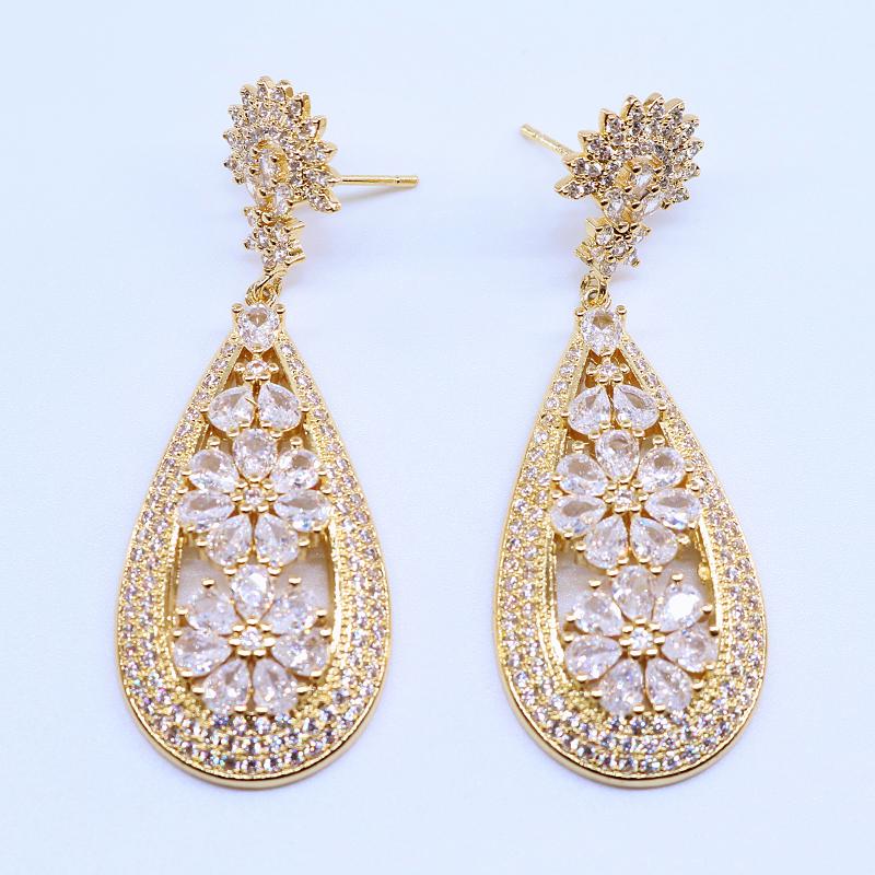 Bloom Teardrop Earrings