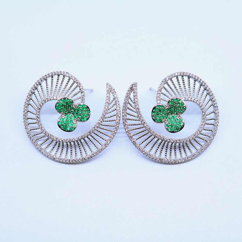 Fan Clover Statement Earrings