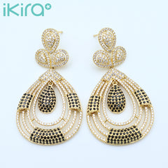 ikira_jewelry_earrings_gold_clover_drop_earrings_with_teardrop_shape_gold_1