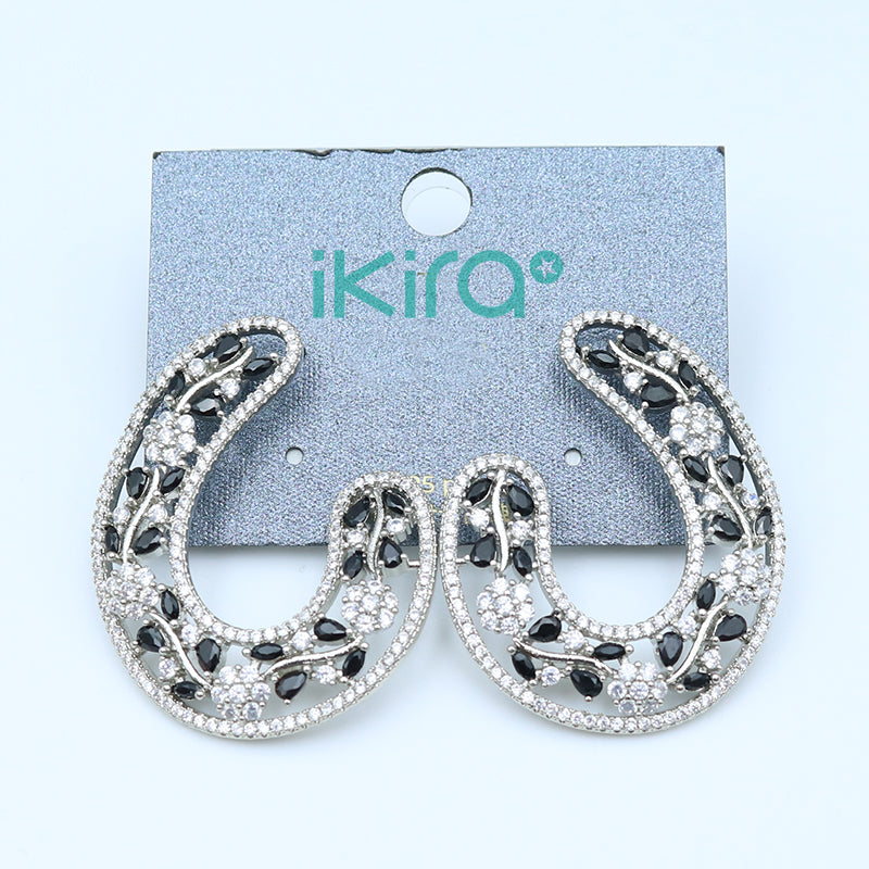 ikira_jewelry_earrings_silver_and_black_flower_stud_earrings_balck_2