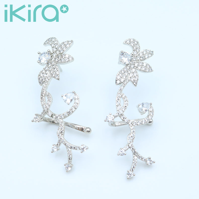 ikira_jewelry_earrings_silver_floral_stud_earrings_silver_1