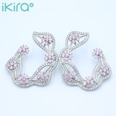 ikira_jewelry_earrings_silver_flower_stud_earrings_pink_1
