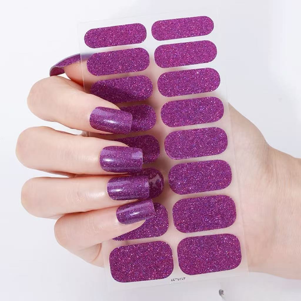 Oil film glitter green nail art